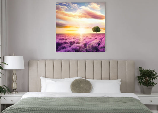 tablou canvas pe peretele din dormitor